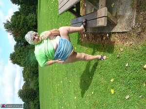 TAC Amateurs invite you to explore xxx pictures with Grandma Libby xxx gallery 272091