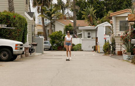 Zishy offers a free xxx photo gallery with Jade Baker showing well-done form